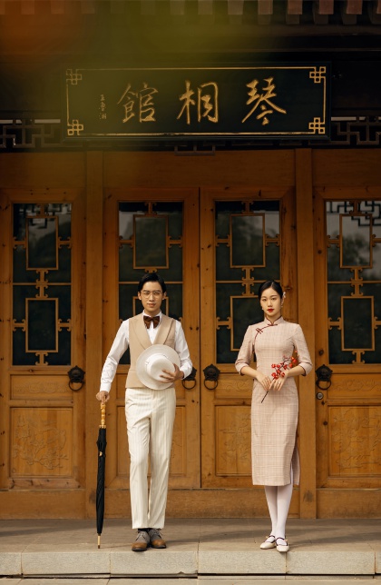 Mr.黄&Ms.刘